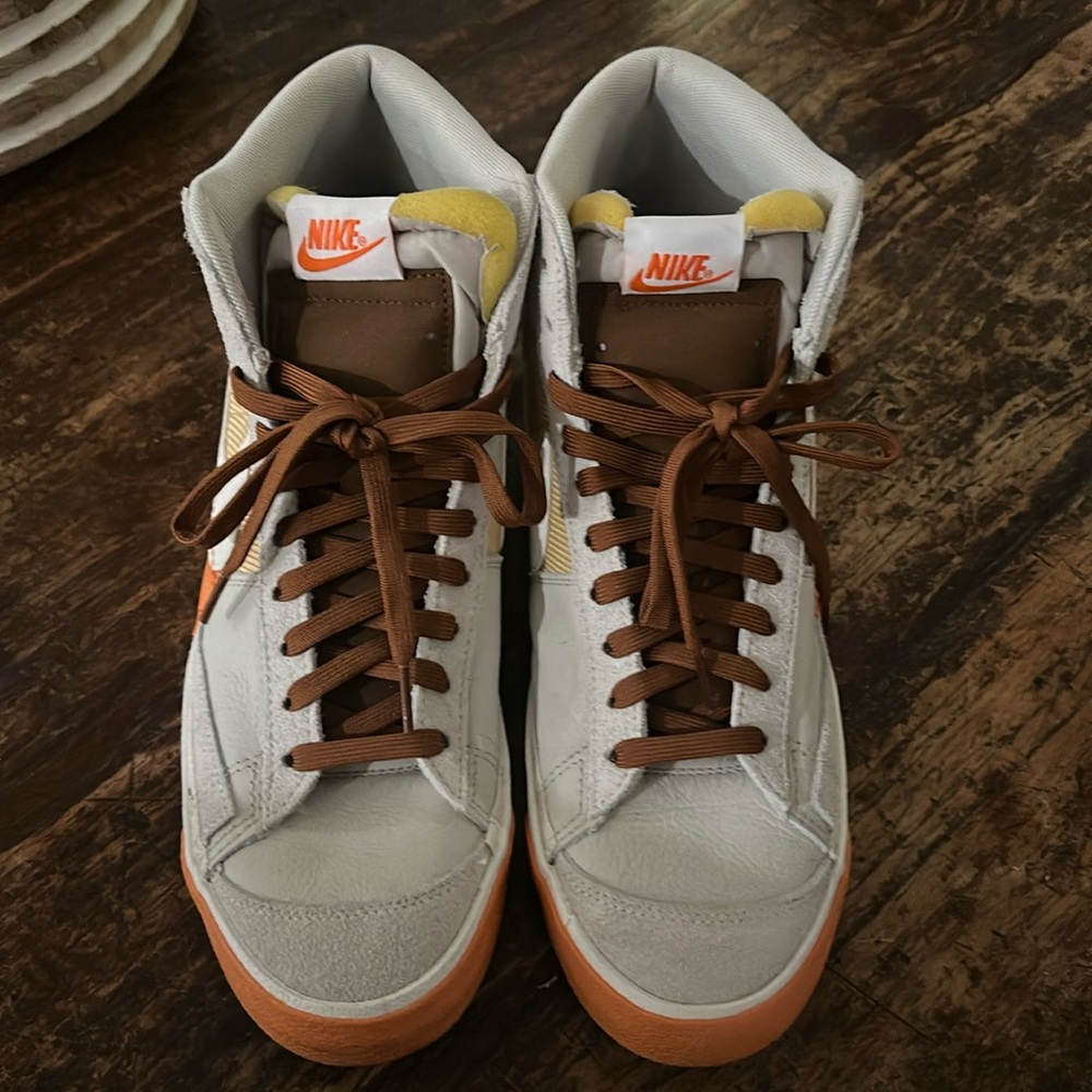 Nike high top men’s lifestyle